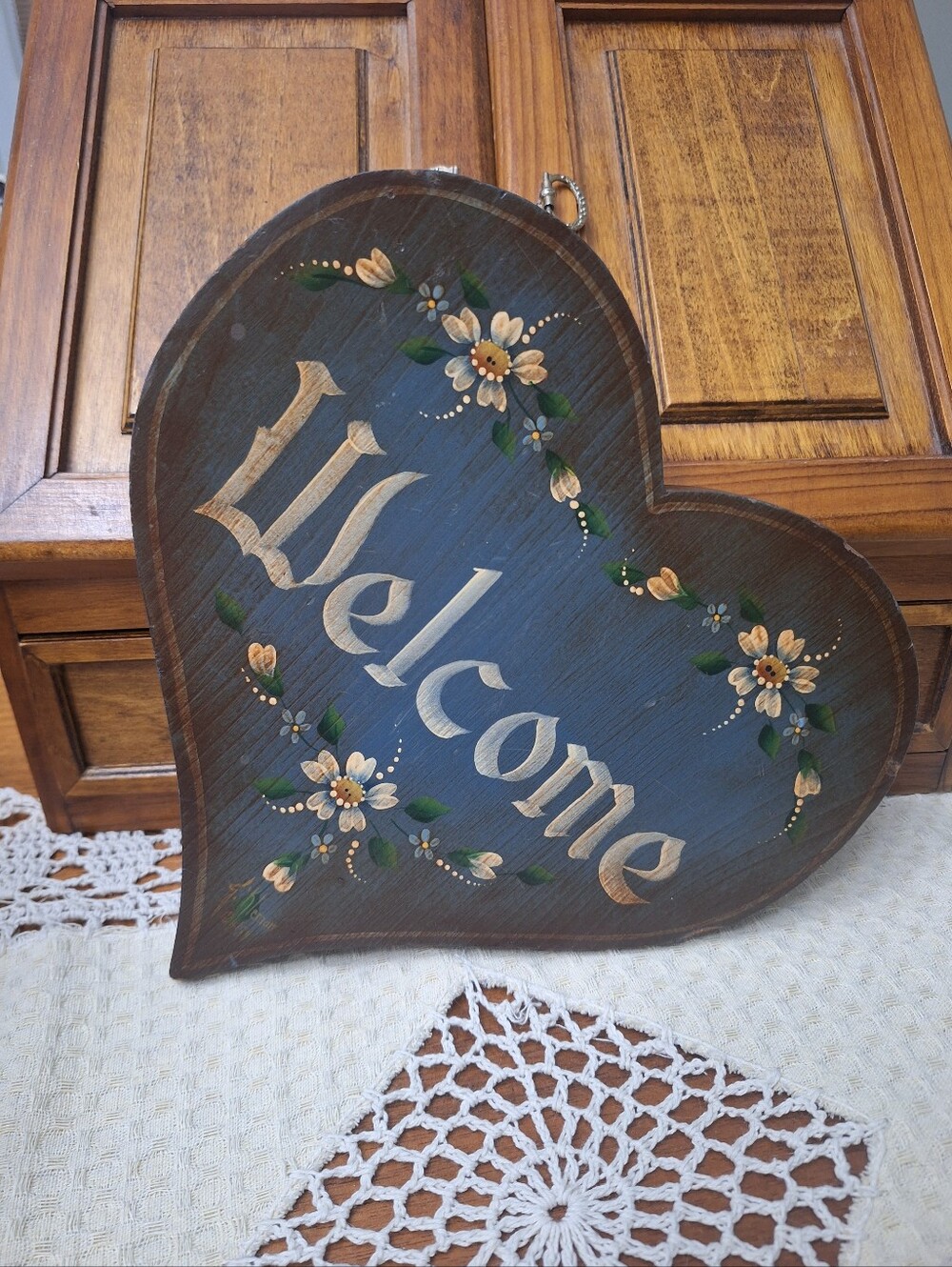Vintage Hand Painted Wooden Heart Welcome Sign, Folk Art Primitive Country